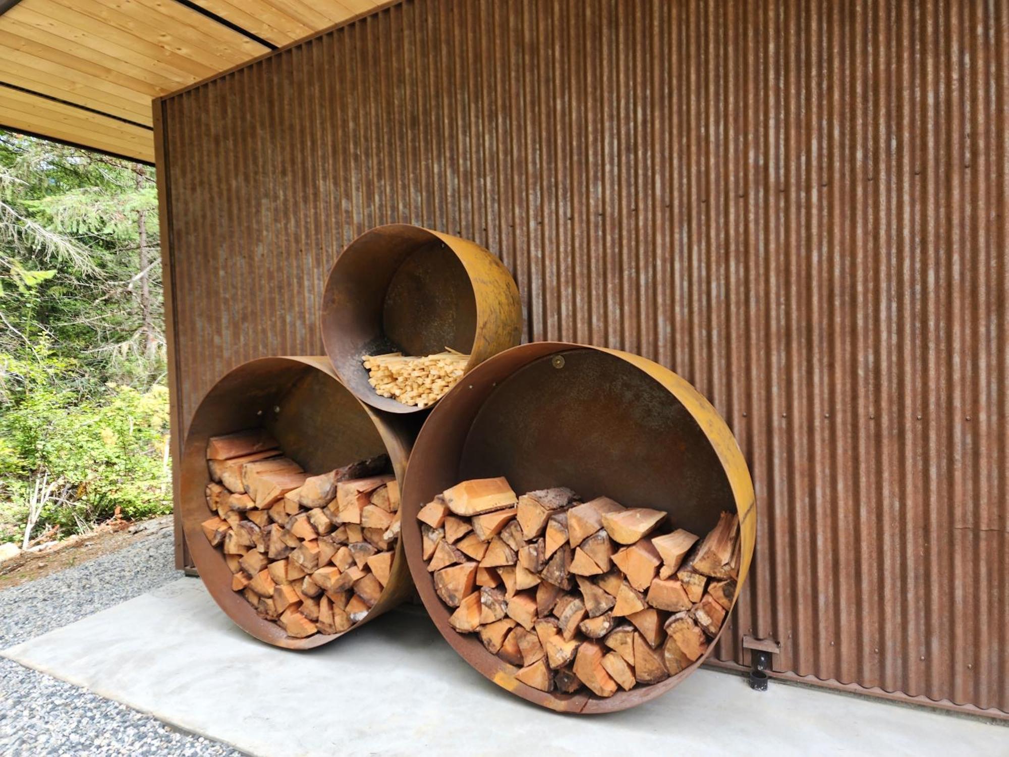 The Shed At Moon Dance Hotel Madeira Park Exterior photo