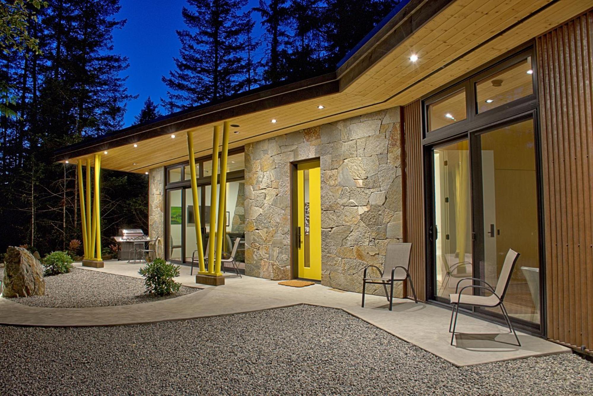The Shed At Moon Dance Hotel Madeira Park Room photo