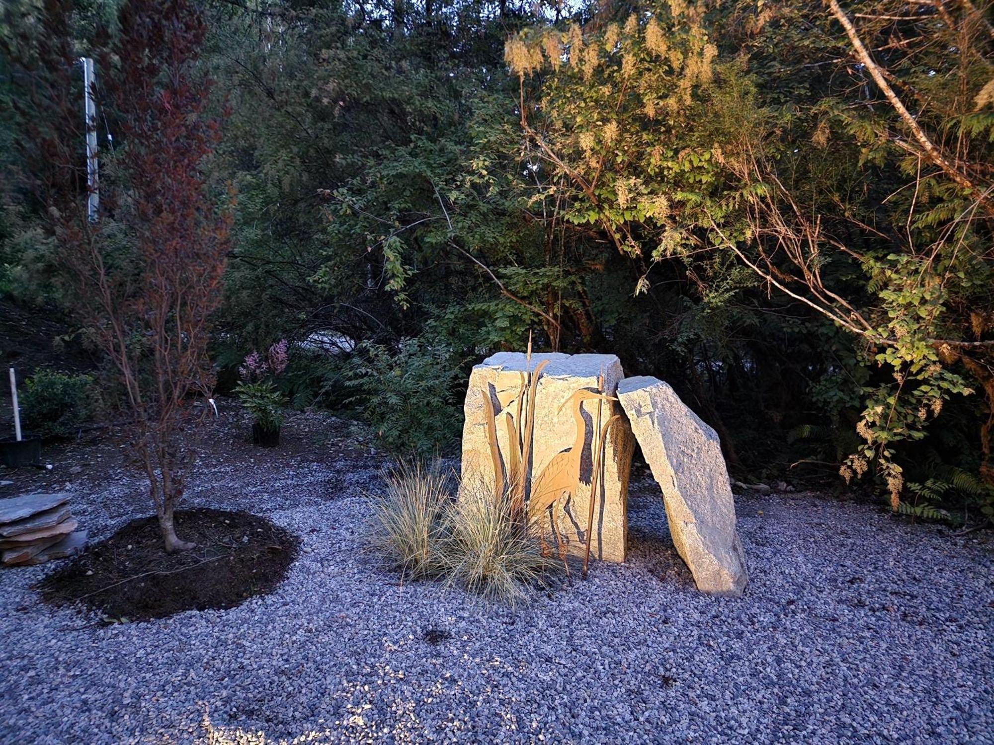 The Shed At Moon Dance Hotel Madeira Park Exterior photo